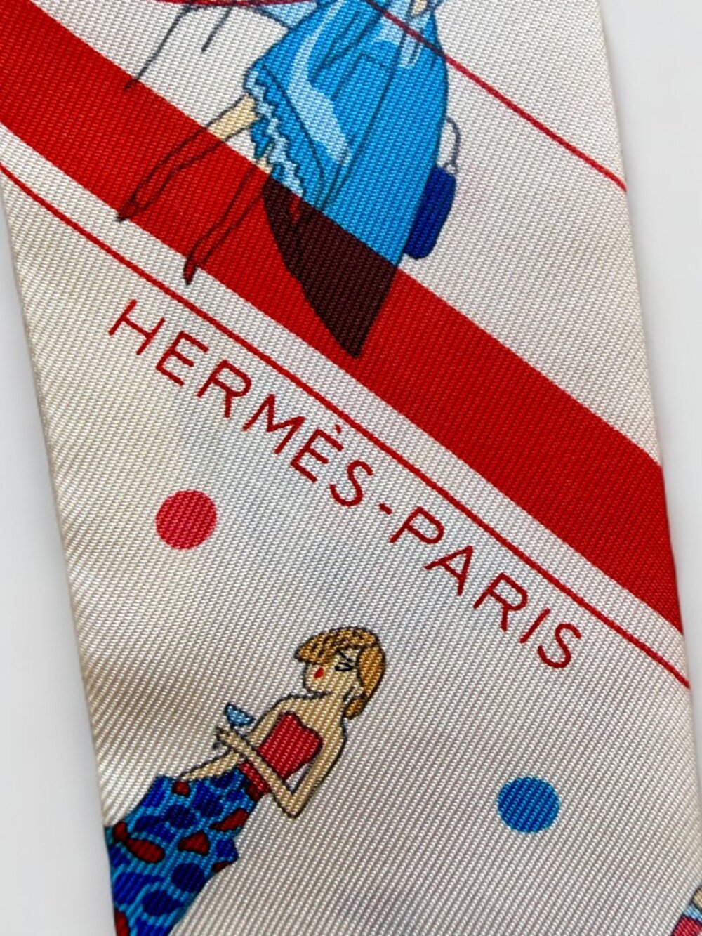 Hermes Red White Exlibris Parisienne Silk Twilly - Picture 6 of 7